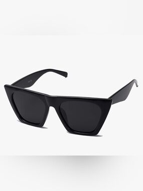 Women’s Black Cat-Eye Sunglasses